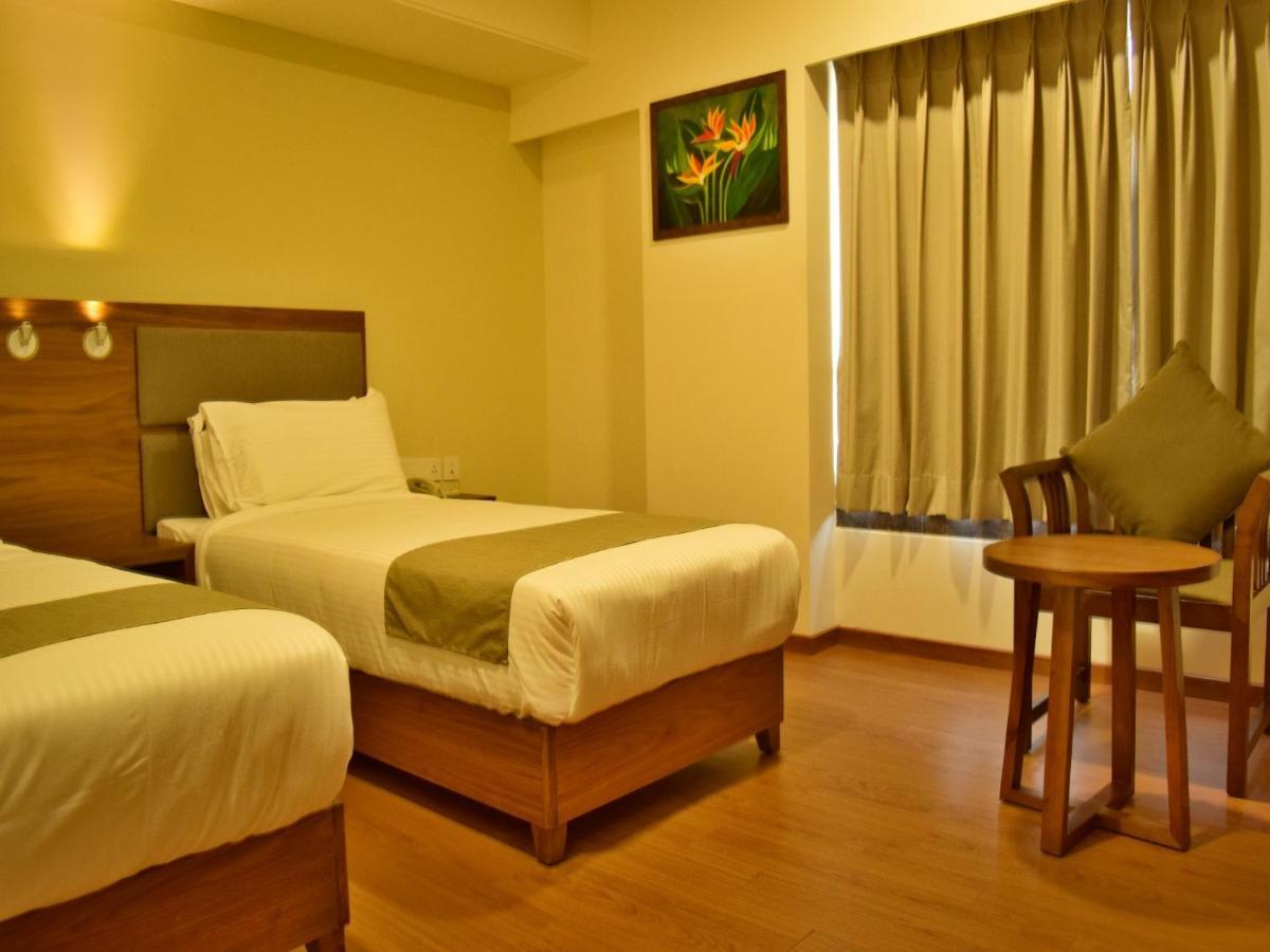 The Basil Park Bhavnagar Exterior foto