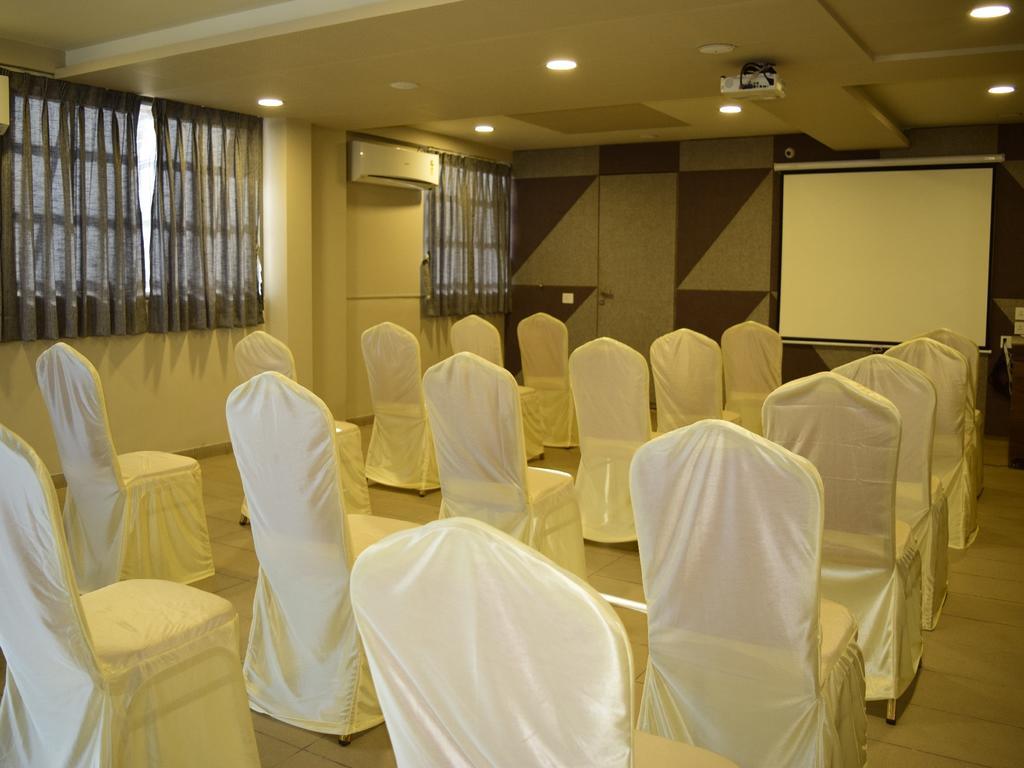 The Basil Park Bhavnagar Exterior foto